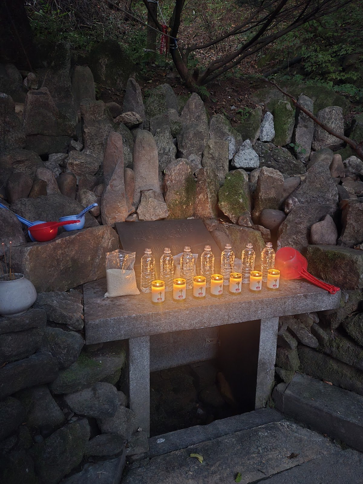 Oct 3, prayer at Mt. Gamaksan Sosul Yonggung prayer site, praying with her spirit daughters